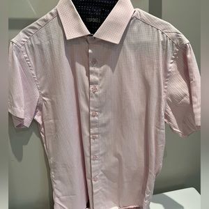 Light pink short-sleeve Button down